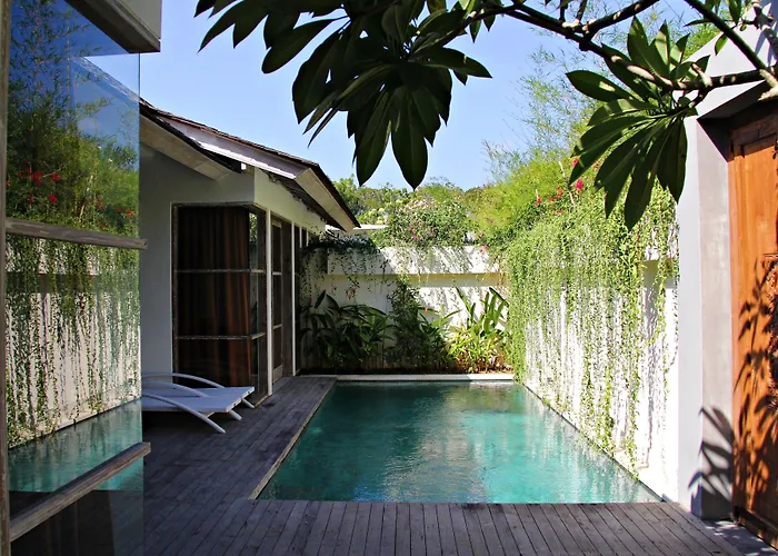 Villa The Decks Bali Legian