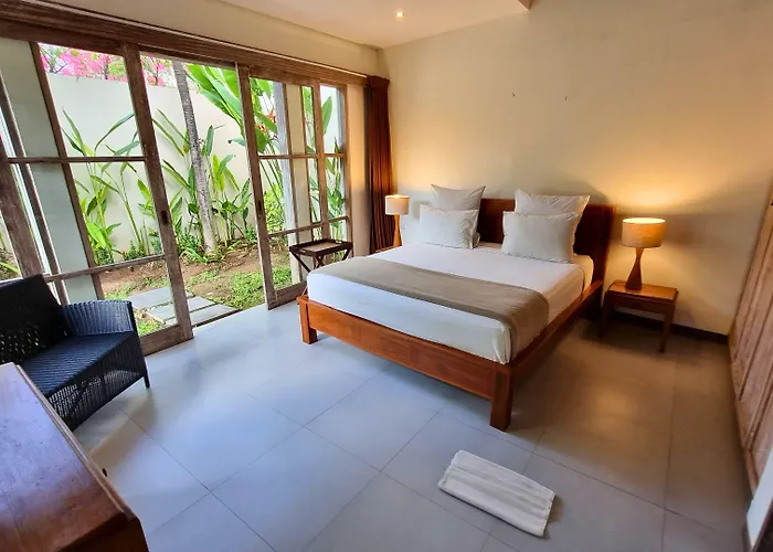 Villa The Decks Bali Legian